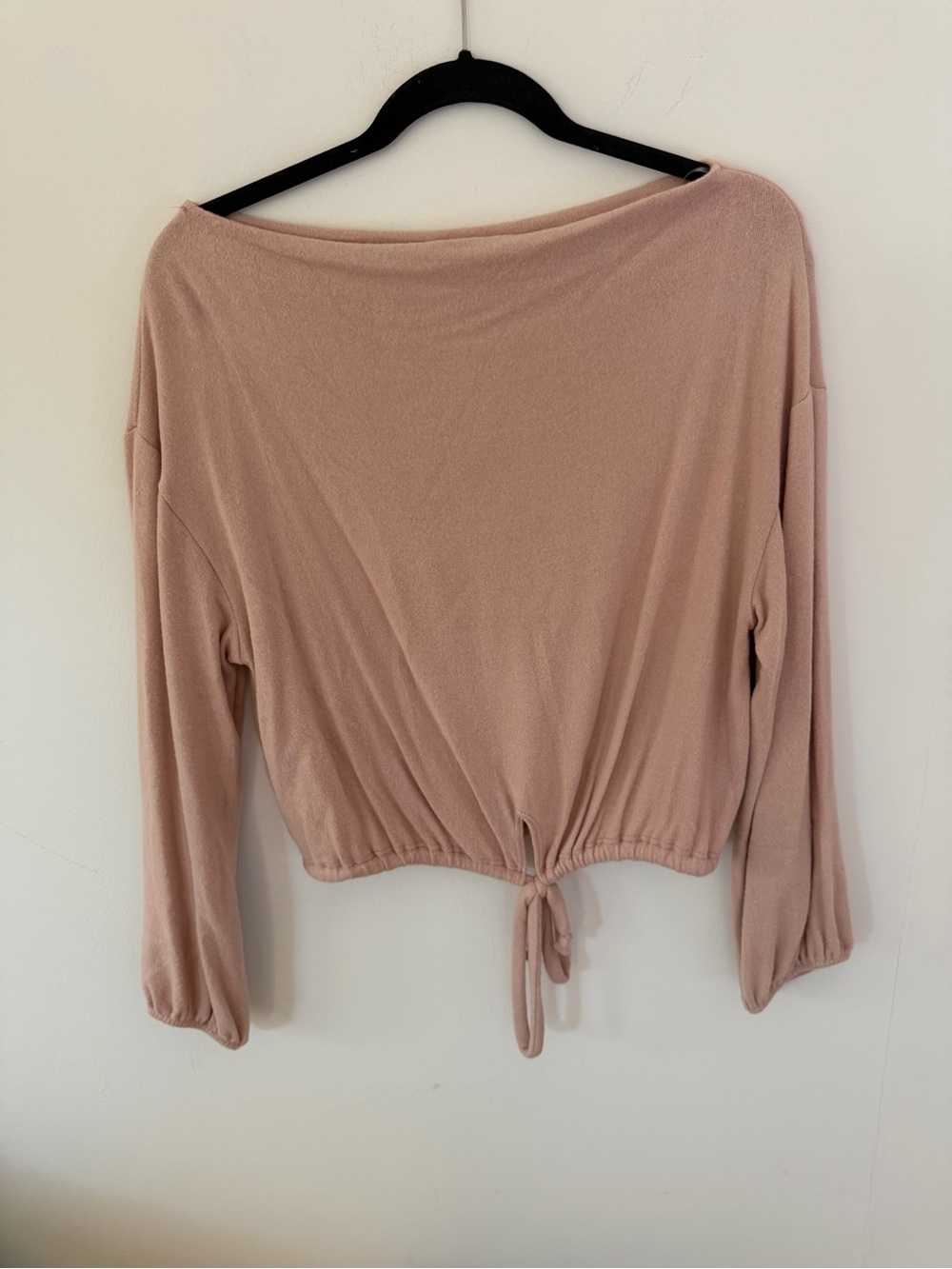 Le Lis Blush Drawstring Boatneck Pullover